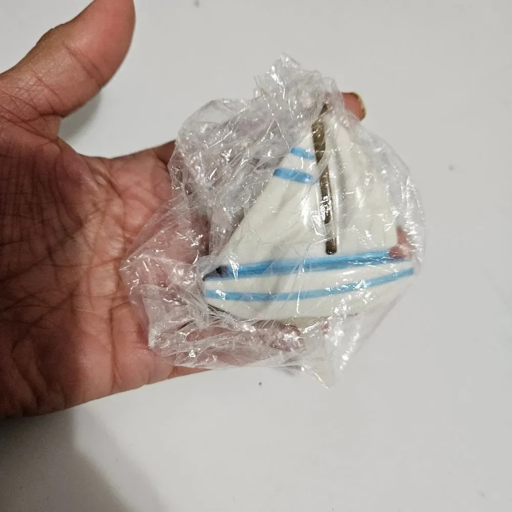 Nora Fleming sail-me-away mini charm/decoration